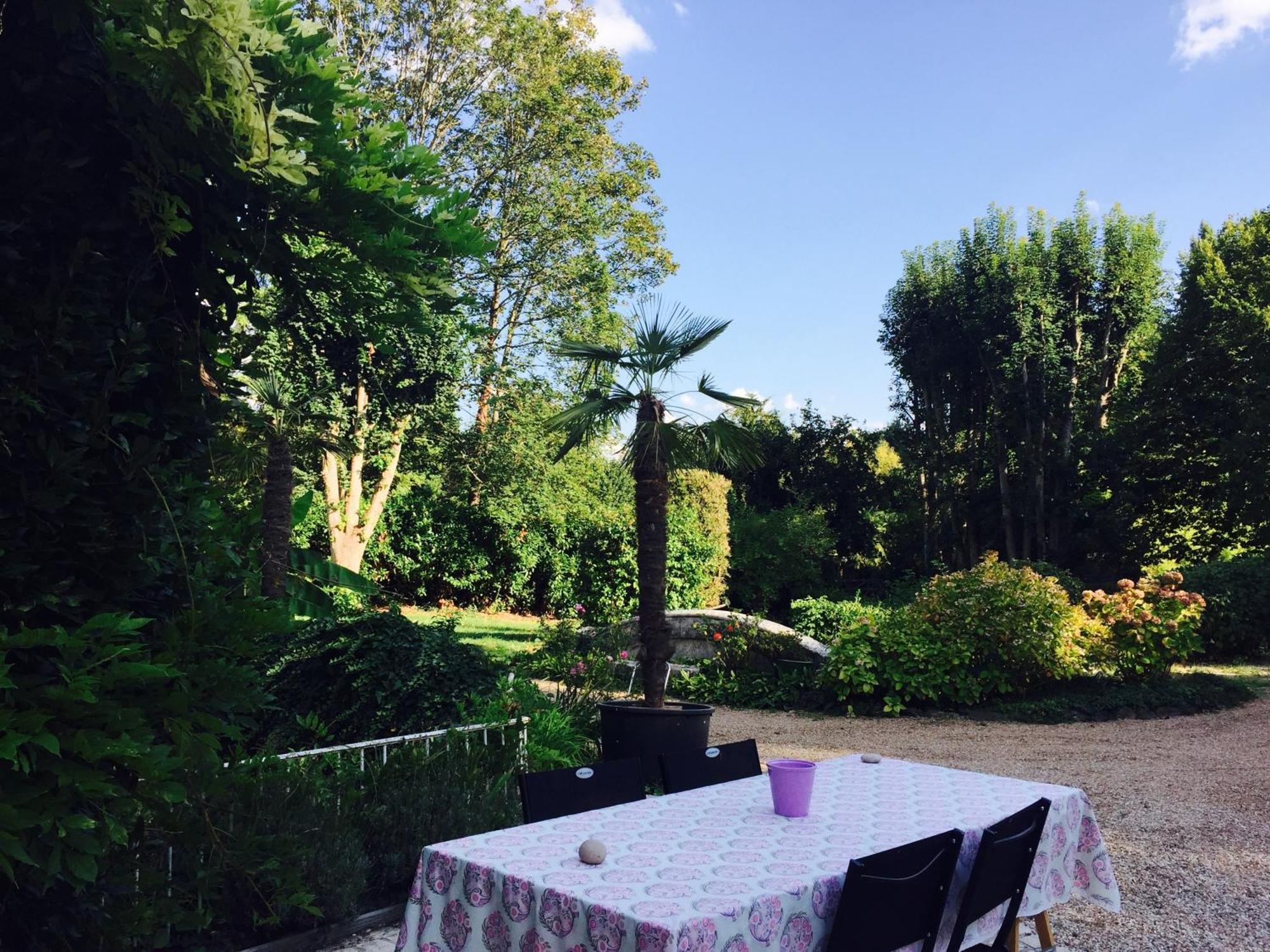 Loire Valley Medieval Getaway Rochecorbon Room photo