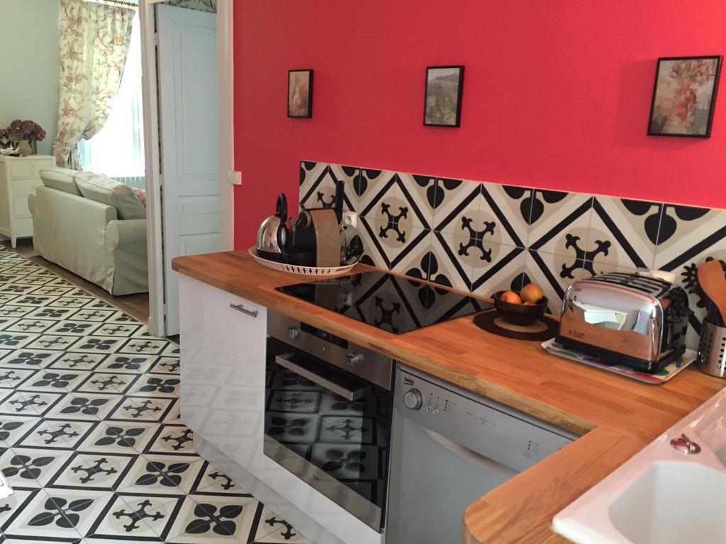 Loire Valley Medieval Getaway Rochecorbon Exterior photo