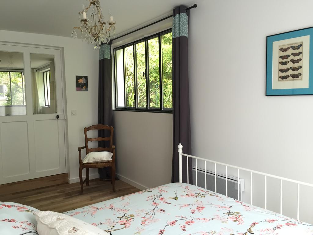 Loire Valley Medieval Getaway Rochecorbon Exterior photo