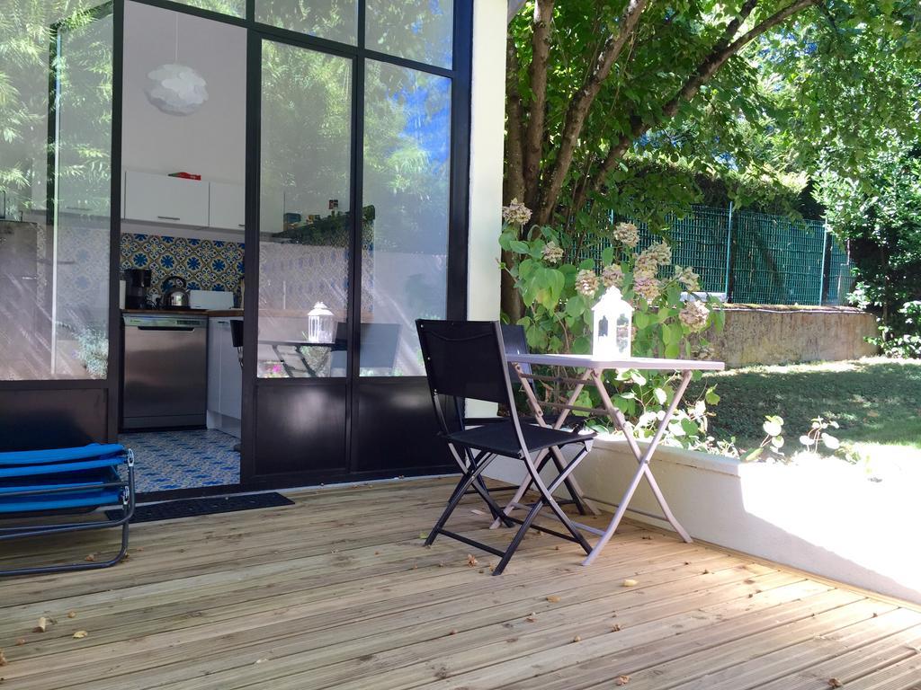 Loire Valley Medieval Getaway Rochecorbon Exterior photo